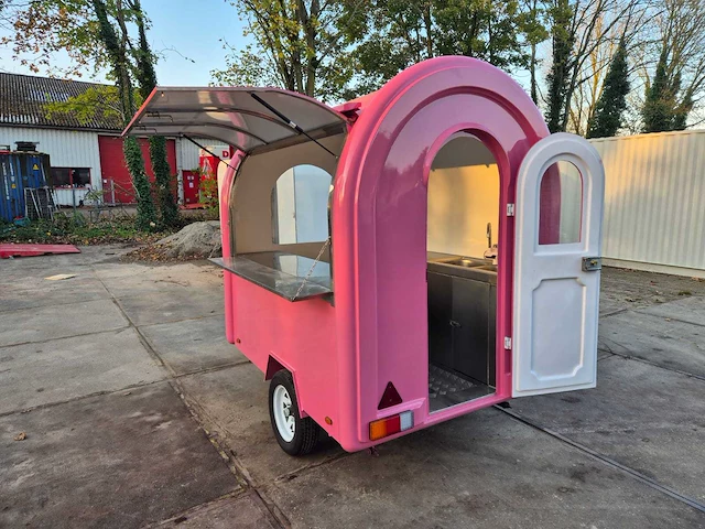 Foodtruck roze - 2025 - afbeelding 10 van  11