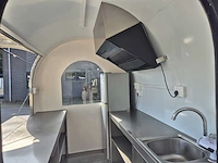 Foodtruck zwart met afzuigkap - 2025 - afbeelding 8 van  10