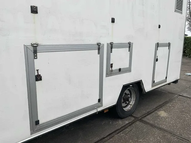 Foodtruck - afbeelding 33 van  40