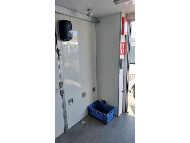 Foodunit / mobile keuken voorzien van kabelsysteem yntema carroseriebouw, ws0 - afbeelding 24 van  58