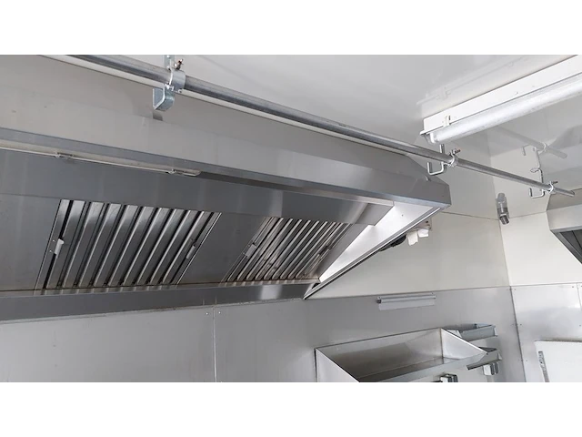 Foodunit / mobile keuken voorzien van kabelsysteem yntema carroseriebouw, ws0 - afbeelding 35 van  58