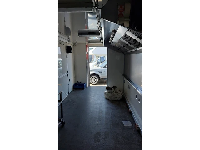 Foodunit / mobile keuken voorzien van kabelsysteem yntema carroseriebouw, ws0 - afbeelding 47 van  58