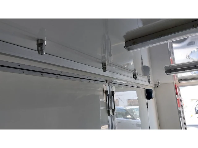 Foodunit / mobile keuken voorzien van kabelsysteem yntema carroseriebouw, ws0 - afbeelding 49 van  58