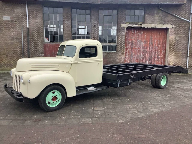 Ford - 1947 - hauler/oprijwagen - bedrijfswagen - afbeelding 1 van  32