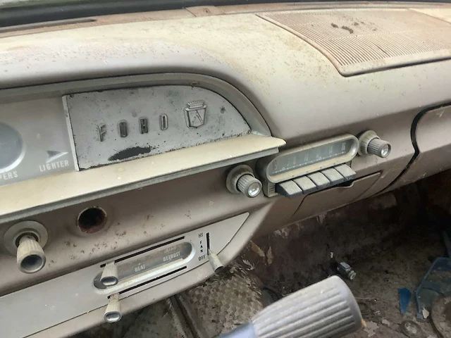 Ford - 1960 - ranch wagon - personenauto - afbeelding 6 van  16