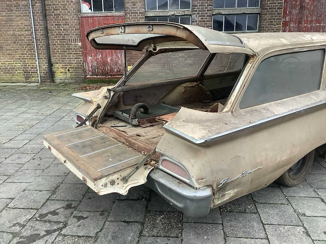 Ford - 1960 - ranch wagon - personenauto - afbeelding 12 van  16