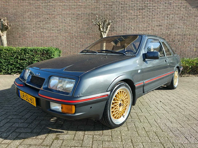 Ford - 1983 - sierra - 2.8 v6 xr4 inj. - lr-sl-61 - afbeelding 1 van  22