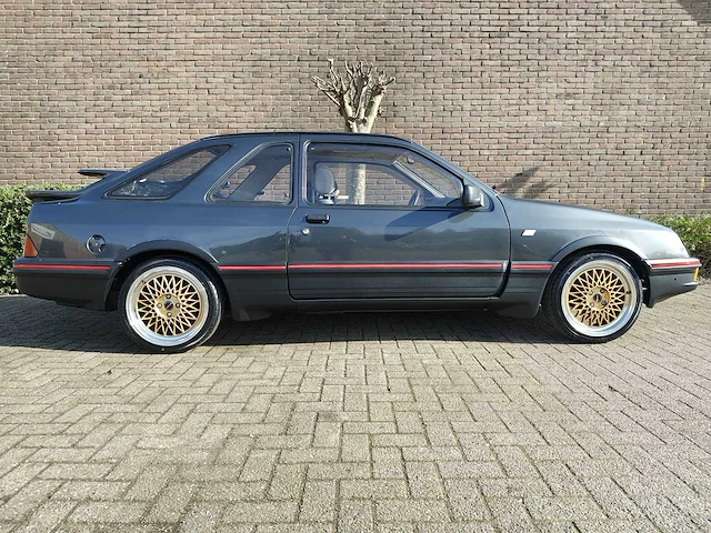 Ford - 1983 - sierra - 2.8 v6 xr4 inj. - lr-sl-61 - afbeelding 20 van  22