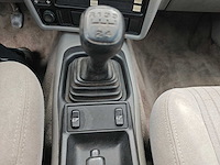 Ford - 1983 - sierra - 2.8 v6 xr4 inj. - personenauto - oldtimer - afbeelding 18 van  36