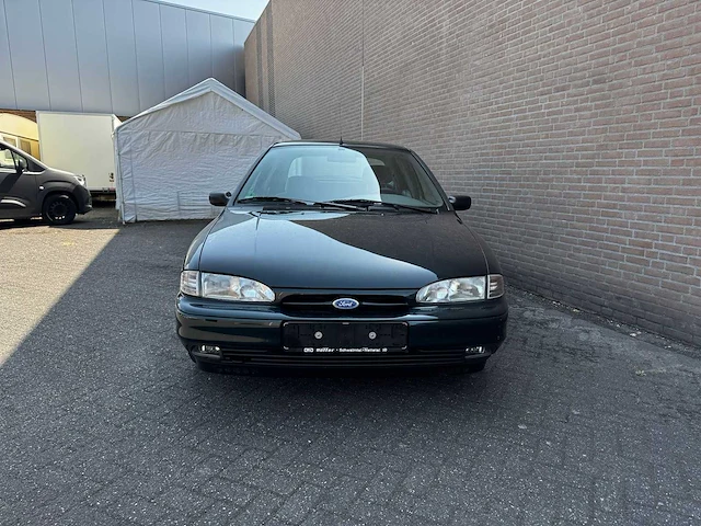 Ford - 1997 - mondeo - duits - afbeelding 4 van  10