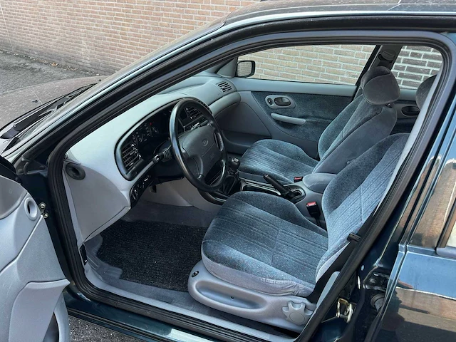 Ford - 1997 - mondeo - duits - afbeelding 10 van  10