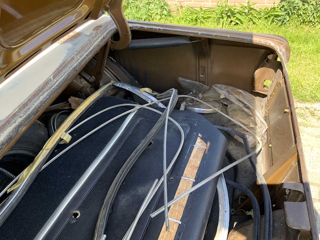 Ford - 20 m.xl - taunus v6 - oldtimer - 1972 - afbeelding 13 van  28