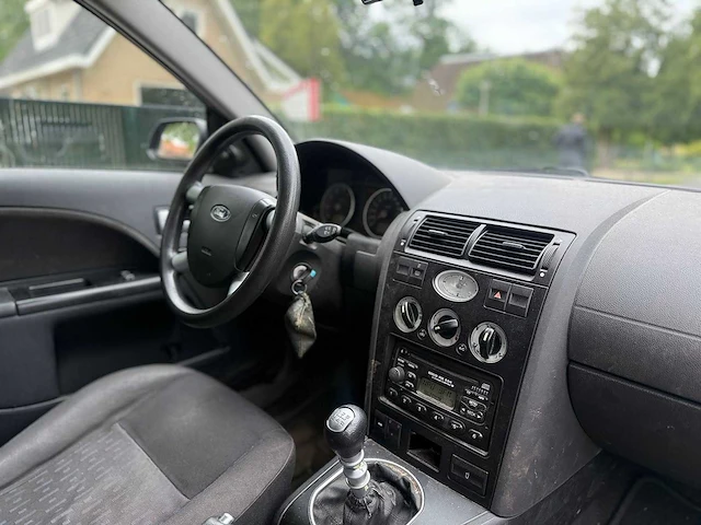 Ford - 2002 - mondeo wagon - 1.8-16v cool edition - 30-jp-gx - afbeelding 10 van  10