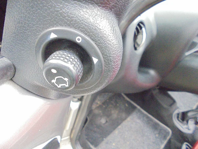 Ford - 2003 - streetka - 1.6 - 16-nff-3 - afbeelding 13 van  15