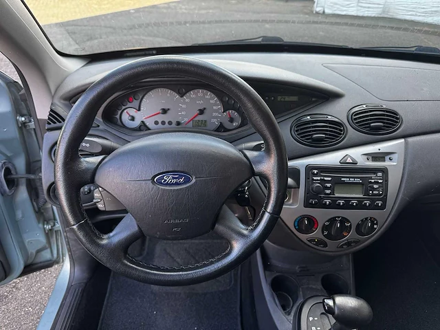 Ford - 2004 - focus wagon - 1.6-16v trend automaat - personenauto - afbeelding 10 van  11