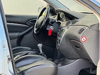 Ford - 2005 - focus - 1.6-16v futura - 22-rd-nh - afbeelding 5 van  14