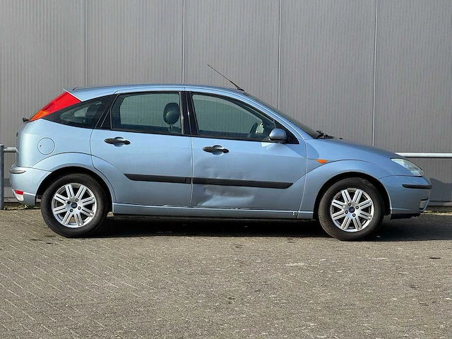 Ford - 2005 - focus - 1.6-16v futura - 22-rd-nh - afbeelding 8 van  14