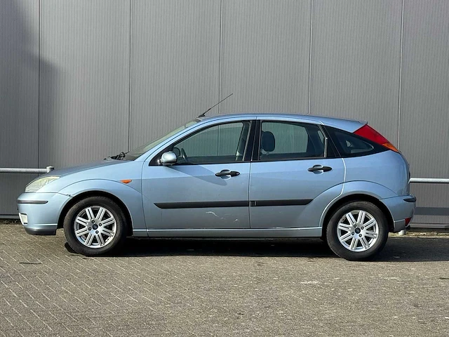Ford - 2005 - focus - 1.6-16v futura - 22-rd-nh - afbeelding 11 van  14
