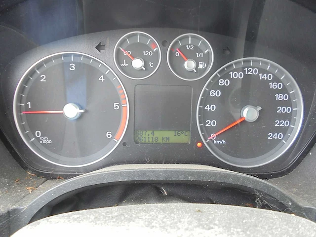 Ford - 2006 - focus c-max - 1.6 tdci ambiente - 1-xft-37 - afbeelding 2 van  11
