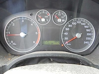 Ford - 2006 - focus c-max - 1.6 tdci ambiente - 1-xft-37 - afbeelding 2 van  11