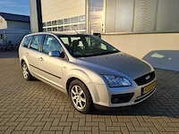 Ford - 2006 - focus wagon - 1.6-16v champion - 57-sj-jv - afbeelding 1 van  12