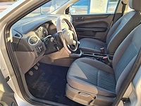 Ford - 2006 - focus wagon - 1.6-16v champion - 57-sj-jv - afbeelding 11 van  12