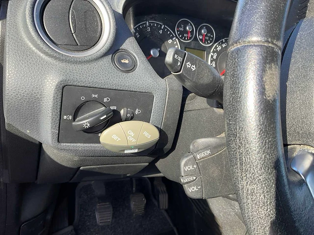 Ford - 2007 - fiesta - personenauto - afbeelding 11 van  25