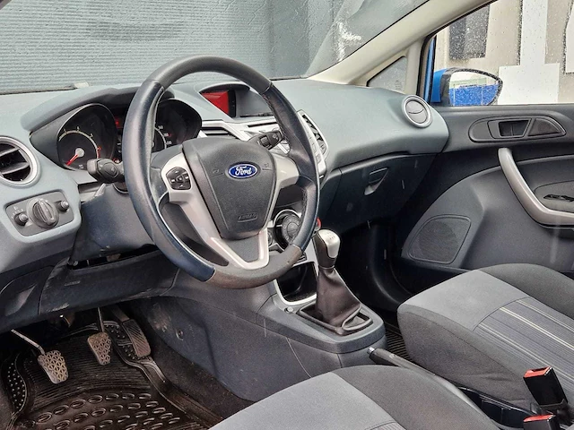 Ford - 2010 - fiesta - 1.25 trend - 43-zvv-5 - afbeelding 2 van  19