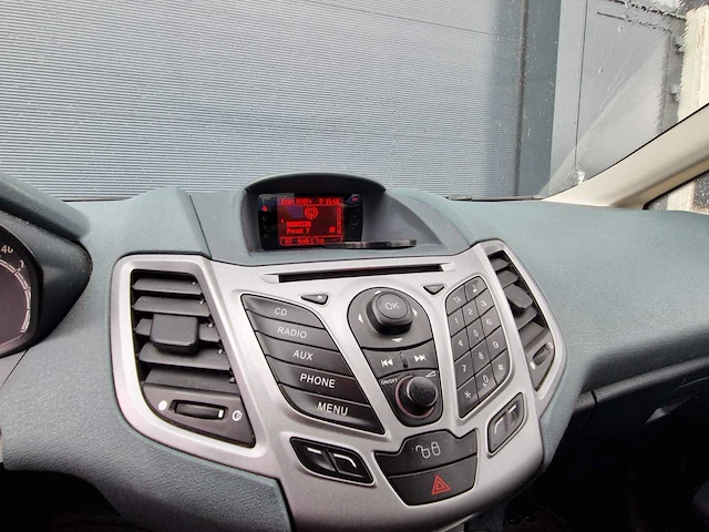 Ford - 2010 - fiesta - 1.25 trend - 43-zvv-5 - afbeelding 7 van  19