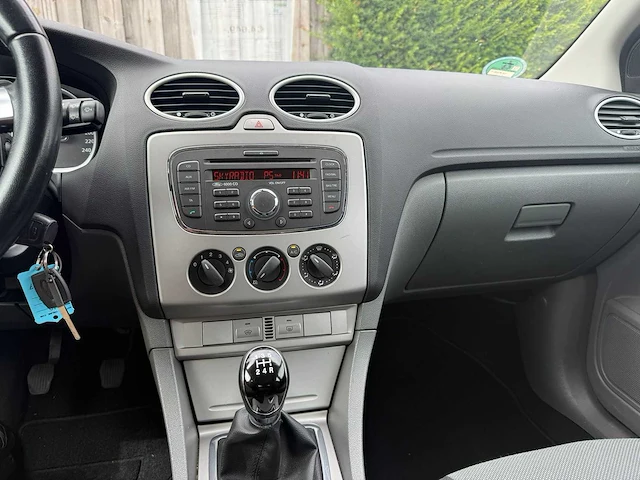 Ford - 2011 - focus - 1.6 comfort - 14-pgn-7 - afbeelding 7 van  18