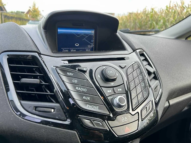 Ford - 2014 - fiesta - 1.0 ecob. titanium - personenauto - afbeelding 2 van  23