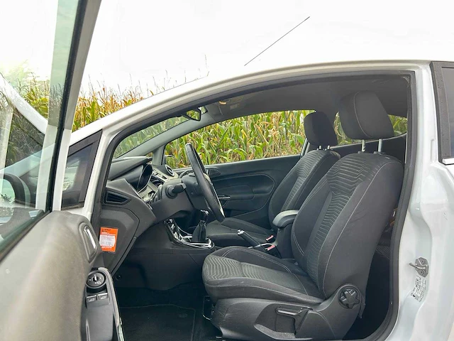 Ford - 2014 - fiesta - 1.0 ecob. titanium - personenauto - afbeelding 5 van  23