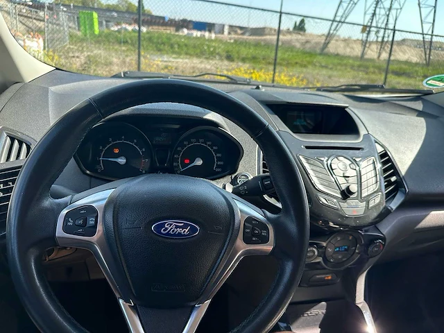 Ford - 2015 - ecosport - 1.0 ecob. titanium - personenauto - afbeelding 4 van  19