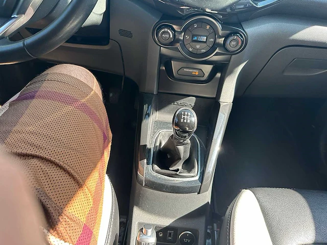 Ford - 2015 - ecosport - 1.0 ecob. titanium - personenauto - afbeelding 7 van  19