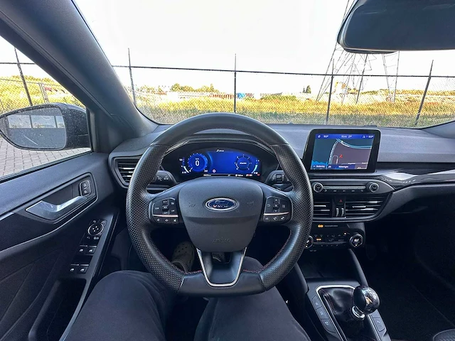 Ford - 2021 - focus - 1.5 ecobl. st l.xbns - personenauto - afbeelding 3 van  24