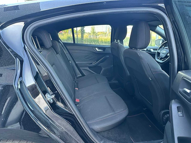 Ford - 2021 - focus - 1.5 ecobl. st l.xbns - personenauto - afbeelding 11 van  24