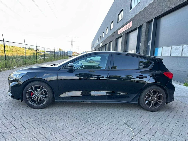 Ford - 2021 - focus - 1.5 ecobl. st l.xbns - personenauto - afbeelding 12 van  24