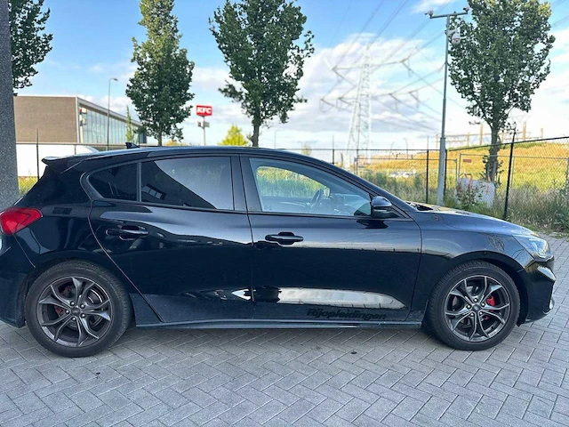 Ford - 2021 - focus - 1.5 ecobl. st l.xbns - personenauto - afbeelding 21 van  24