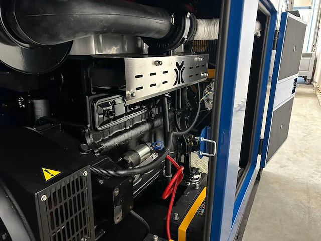Ford - 2025 - fdgfs-100 - 100 kva noodstroomaggregaat - afbeelding 11 van  23