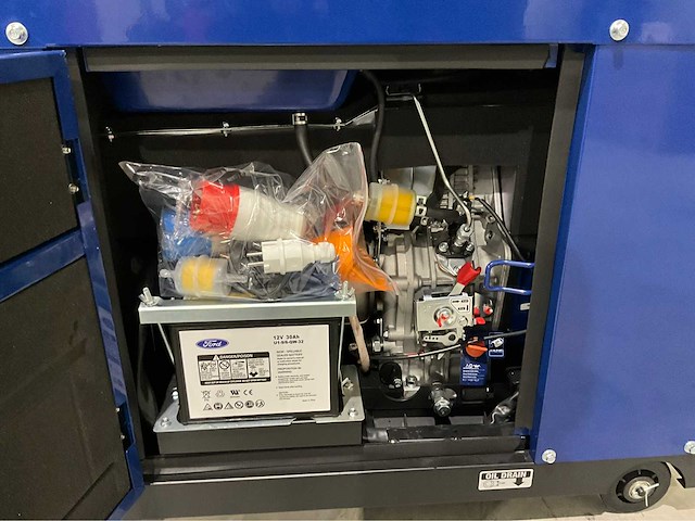 Ford - 2025 - fdt 10200 ( 4x ) - noodstroomaggregaat - afbeelding 15 van  19