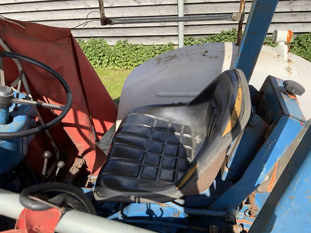 Ford - 3000 - oldtimer - tractor - 1966 - afbeelding 10 van  25