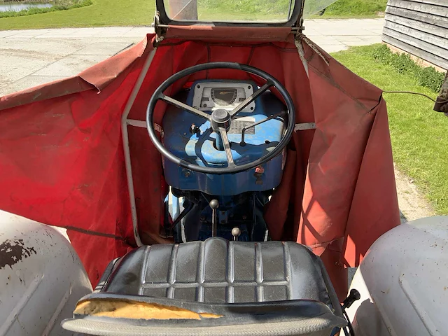Ford - 3000 - oldtimer - tractor - 1966 - afbeelding 19 van  25