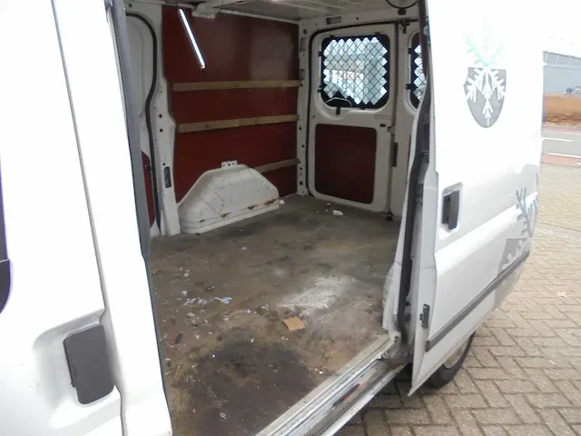 Ford - 300s 2.2 tdci shd - 32-vhx-1 - afbeelding 4 van  13