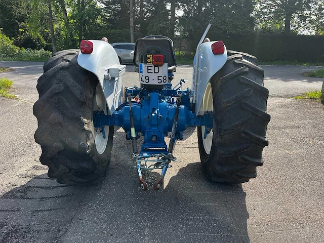 Ford - 4500 - oldtimer tractor - afbeelding 2 van  16