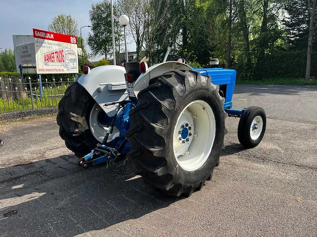 Ford - 4500 - oldtimer tractor - afbeelding 4 van  16