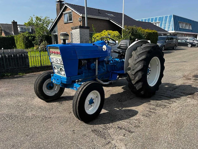 Ford - 4500 - oldtimer tractor - afbeelding 1 van  16