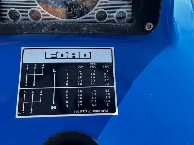 Ford - 4500 - oldtimer tractor - afbeelding 10 van  16