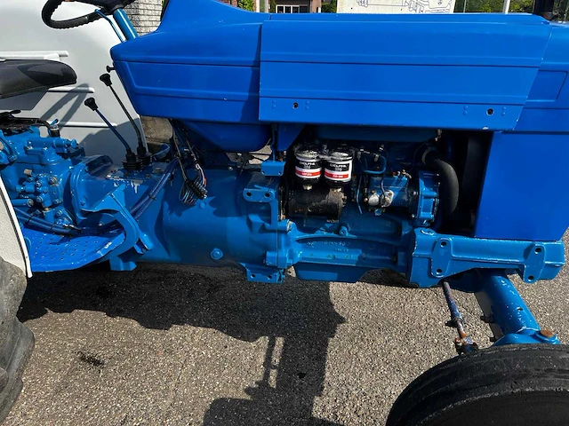 Ford - 4500 - oldtimer tractor - afbeelding 12 van  16