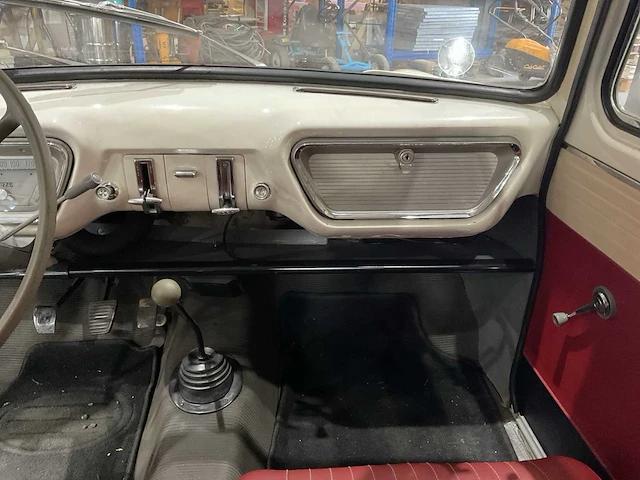 Ford - anglia sportsman - oldtimer - afbeelding 19 van  30