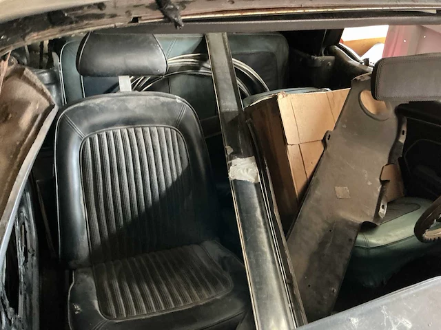 Ford - cabriolet - mustang - oldtimer - afbeelding 2 van  10